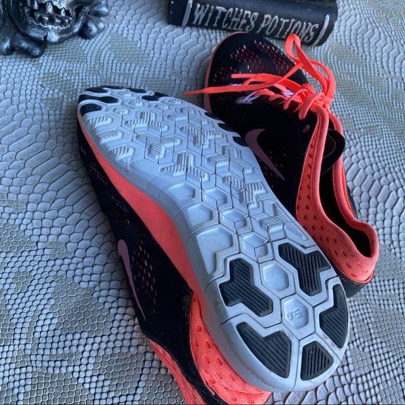 Black coral white Nike free run tr fit 5 running shoes - Picture 7 of 7
